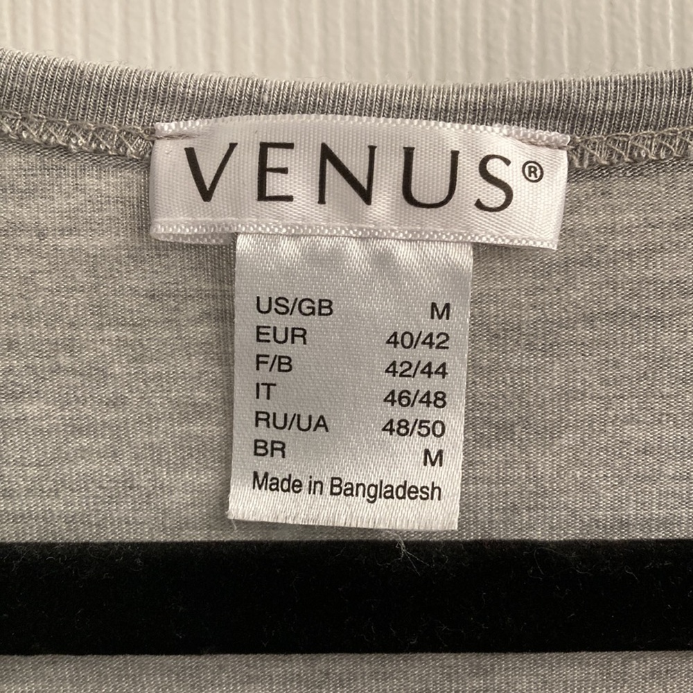 VENUS gray twist-front tee M - Picture 2 of 3